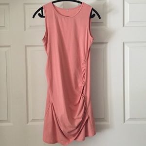Sleeveless rouched pink bodycon midi dress